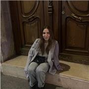 Hola!! Soy Abril y tengo 18 años, actualmente trabajo en una academia de inglés en Bétera, y me encantaría poder ayudaros!